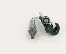 Load image into Gallery viewer, 15296 Oxygen Sensor Bosch Canada