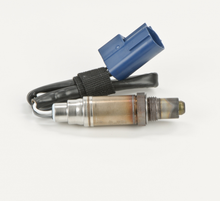 Load image into Gallery viewer, 15365 Oxygen Sensor Bosch Canada