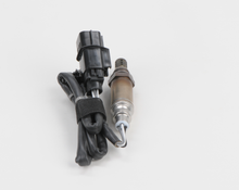 Charger l'image dans la galerie, 15377 Oxygen Sensor Bosch Canada