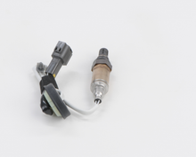 Load image into Gallery viewer, 15385 Oxygen Sensor Bosch Canada