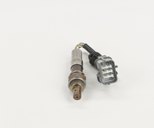 Load image into Gallery viewer, 15401 Wide-band Oxygen Sensor Bosch Canada