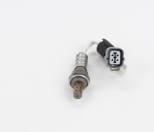 Charger l'image dans la galerie, 15405 Oxygen Sensor Bosch Canada