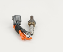 Charger l'image dans la galerie, 15408 Oxygen Sensor Bosch Canada