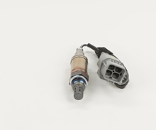 Charger l'image dans la galerie, 15437 Oxygen Sensor Bosch Canada