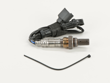 Load image into Gallery viewer, 15501 Wide-band Oxygen Sensor Bosch Canada