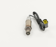 Charger l'image dans la galerie, 15536 Oxygen Sensor Bosch Canada