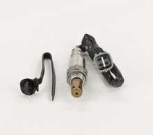 Load image into Gallery viewer, 15571 Wide-band Oxygen Sensor Bosch Canada