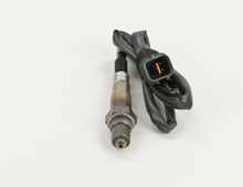 Load image into Gallery viewer, 15576 Engineered Oxygen Sensor Bosch Canada