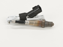 Load image into Gallery viewer, 15581 Engineered Oxygen Sensor Bosch Canada