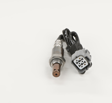 Load image into Gallery viewer, 15586 Wide-band Oxygen Sensor Bosch Canada