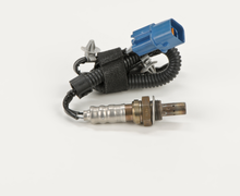Load image into Gallery viewer, 15653 Oxygen Sensor Bosch Canada