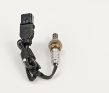 Load image into Gallery viewer, 15657 Oxygen Sensor Bosch Canada