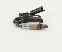 Load image into Gallery viewer, 15680 Oxygen Sensor Bosch Canada