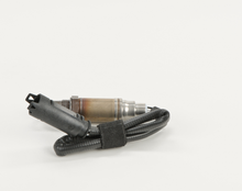Load image into Gallery viewer, 15682 Oxygen Sensor Bosch Canada