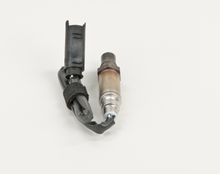 Load image into Gallery viewer, 15682 Oxygen Sensor Bosch Canada