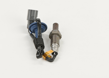 Load image into Gallery viewer, 15687 Oxygen Sensor Bosch Canada