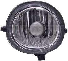 Charger l'image dans la galerie, 1570970 Fog Light Assembly Dorman Canada