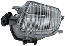 Charger l'image dans la galerie, 1571050 Fog Light Assembly Dorman Canada