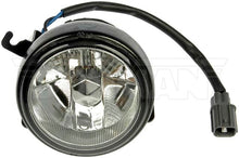 Charger l'image dans la galerie, 1571061 Fog Light Assembly Dorman Canada