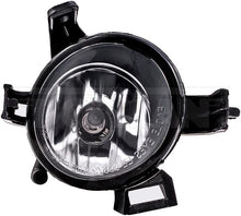 Charger l'image dans la galerie, 1571067 Fog Light Assembly Dorman Canada