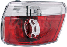 Charger l'image dans la galerie, 1571444 Tail Light Assembly Dorman Canada
