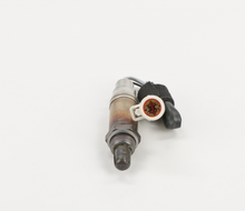 Load image into Gallery viewer, 15716 Actual OE Oxygen Sensor Bosch Canada