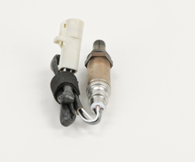 Load image into Gallery viewer, 15718 Engineered Oxygen Sensor Bosch Canada