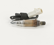 Load image into Gallery viewer, 15718 Engineered Oxygen Sensor Bosch Canada