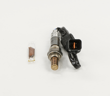 Load image into Gallery viewer, 15792 Oxygen Sensor Bosch Canada