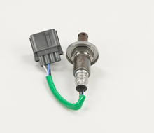 Load image into Gallery viewer, 15796 Wide-band Oxygen Sensor Bosch Canada