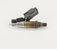 Charger l'image dans la galerie, 15820 Oxygen Sensor Bosch Canada