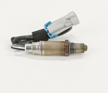 Charger l'image dans la galerie, 15896 Oxygen Sensor Bosch Canada