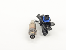 Load image into Gallery viewer, 15897 Oxygen Sensor Bosch Canada