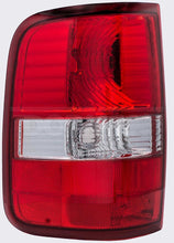 Charger l'image dans la galerie, 1590326 Tail Light Assembly Dorman - OE Solutions Canada