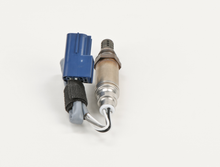 Charger l'image dans la galerie, 15937 Oxygen Sensor Bosch Canada