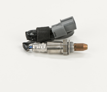 Charger l'image dans la galerie, 15946 Wide-band Oxygen Sensor Bosch Canada