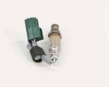 Load image into Gallery viewer, 15949 Oxygen Sensor Bosch Canada