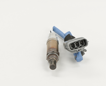 Charger l'image dans la galerie, 15953 Oxygen Sensor Bosch Canada