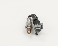 Load image into Gallery viewer, 15954 Wide-band Oxygen Sensor Bosch Canada