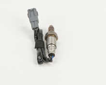 Load image into Gallery viewer, 15974 Wide-band Oxygen Sensor Bosch Canada
