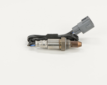 Load image into Gallery viewer, 15974 Wide-band Oxygen Sensor Bosch Canada