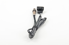 Load image into Gallery viewer, 16073 Oxygen Sensor Bosch Canada
