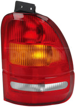 Charger l'image dans la galerie, 1610213 Tail Light Assembly Dorman Canada