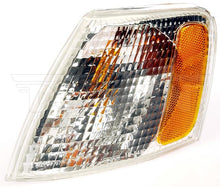 Charger l'image dans la galerie, 1610701 Turn Signal / Parking Light Assembly Dorman Canada