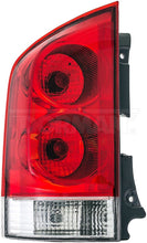 Charger l'image dans la galerie, 1611129 Tail Light Assembly Dorman Canada