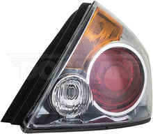 Charger l'image dans la galerie, 1611255 Tail Light Assembly Dorman Canada