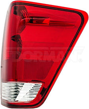 Charger l'image dans la galerie, 1611386 Tail Light Assembly Dorman Canada