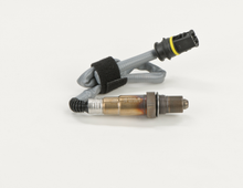 Load image into Gallery viewer, 16167 Oxygen Sensor Bosch Canada