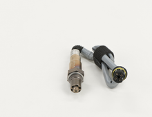 Load image into Gallery viewer, 16167 Oxygen Sensor Bosch Canada