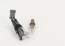 Charger l'image dans la galerie, 16200 Oxygen Sensor Bosch Canada